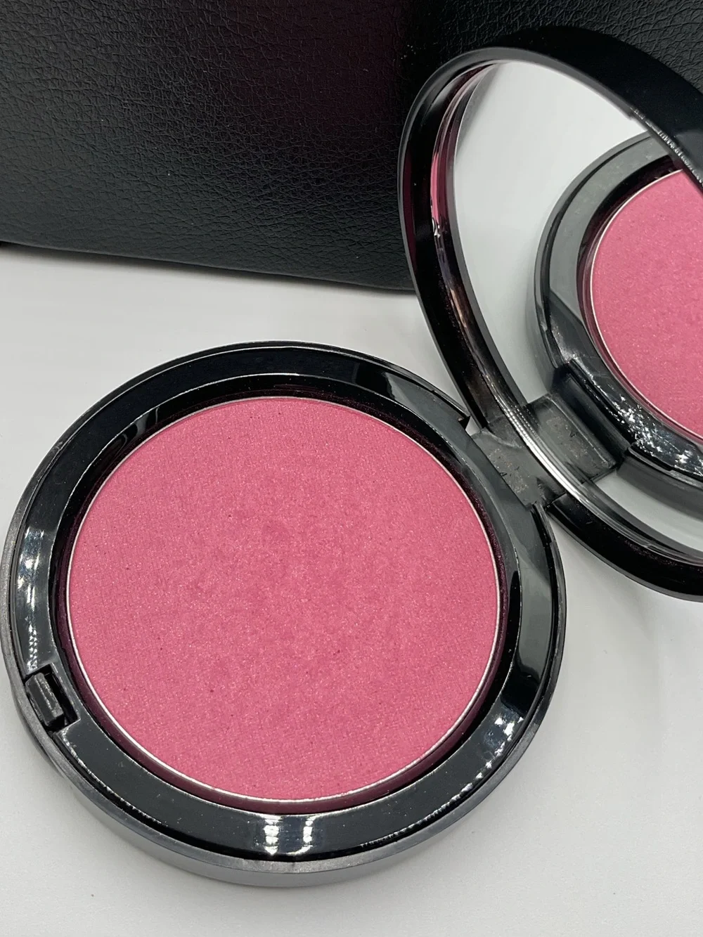 Bobbi Brown Illuminating Bronzing Powder 9 Pink Peony - LE & Discontinued
